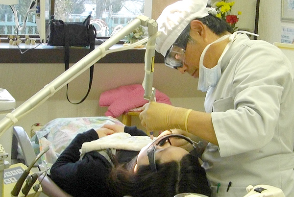 痛みの少ない歯科レーザー治療